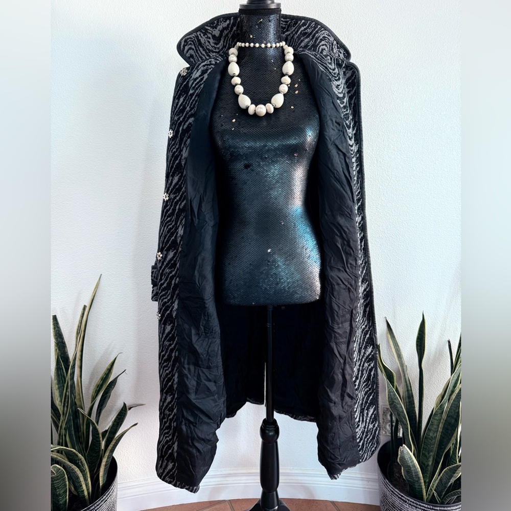 FiFi Collection Gray & Black Brocade Coat - Picture 10 of 10